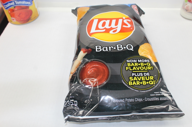 Lays BBQ Chips 235 g